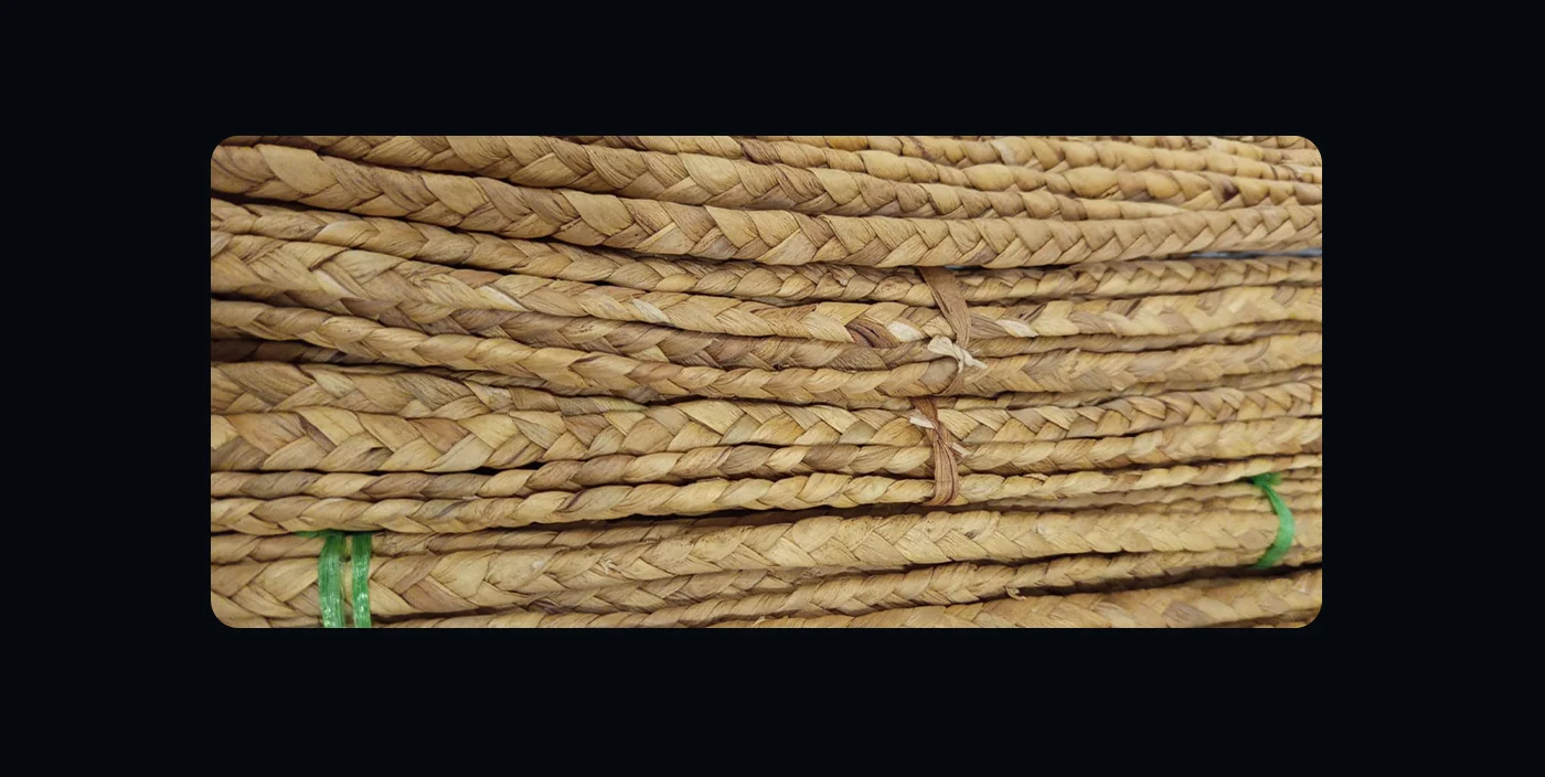 Su Sümbülü Saç Örgü (Muz Örgü)